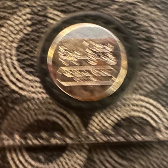 Coach Black & Silver Signature Circle Logo Wallet – Classic & Chic - Picture 5 of 5